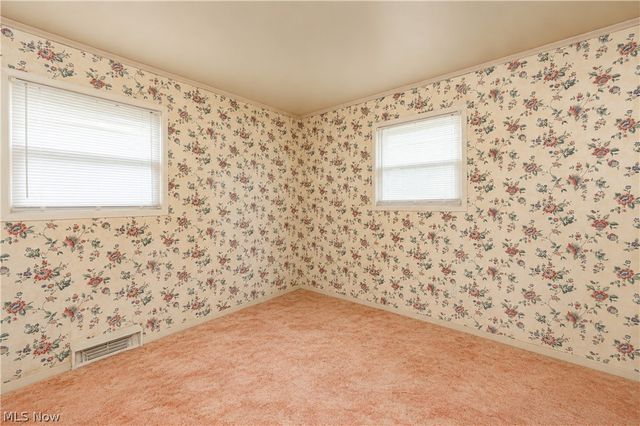 2400 40th Street NE, Canton, OH 44705