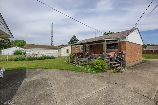 2400 40th Street NE, Canton, OH 44705