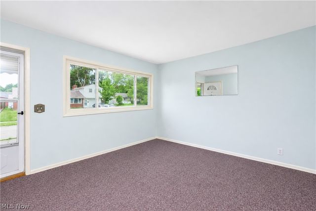 2400 40th Street NE, Canton, OH 44705