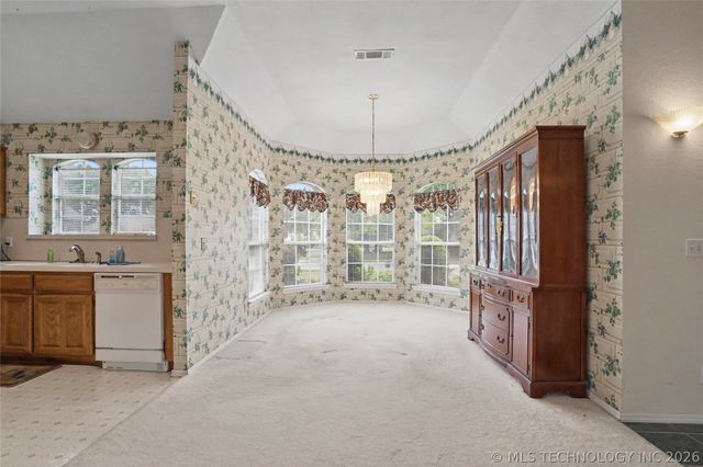 11862 S 269th East Avenue, Coweta, OK 74429