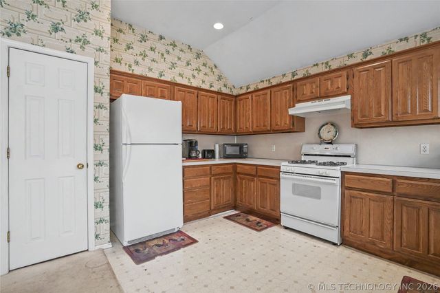 11862 S 269th East Avenue, Coweta, OK 74429