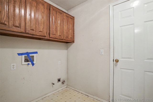 11862 S 269th East Avenue, Coweta, OK 74429