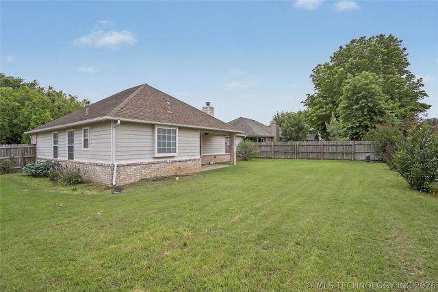 11862 S 269th East Avenue, Coweta, OK 74429