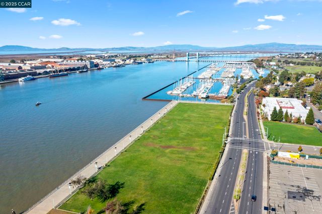 24 Tuolumne Street, Vallejo, CA 94590