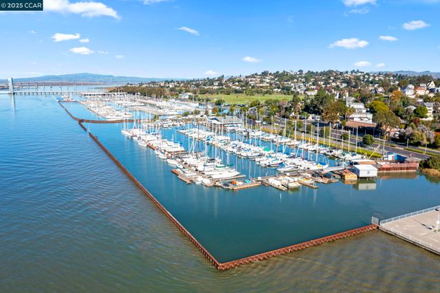 24 Tuolumne Street, Vallejo, CA 94590