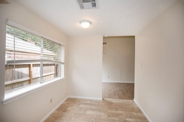 15106 Silverman Street, Webster, TX 77598