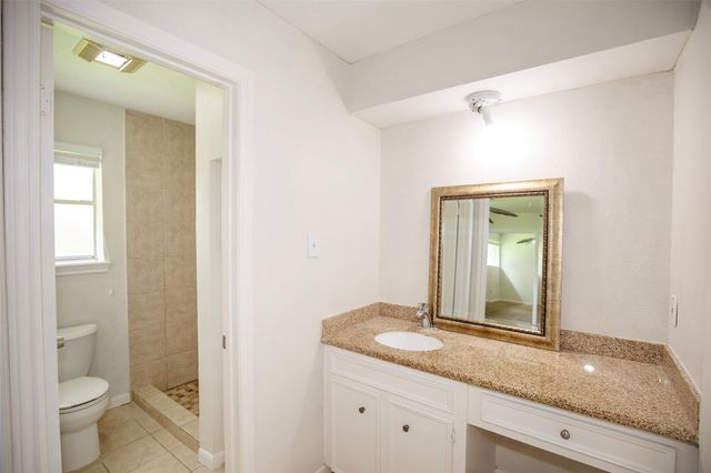 15106 Silverman Street, Webster, TX 77598