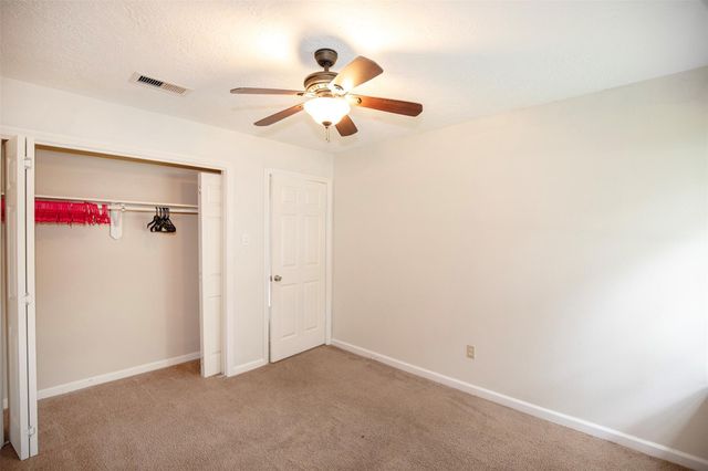 15106 Silverman Street, Webster, TX 77598