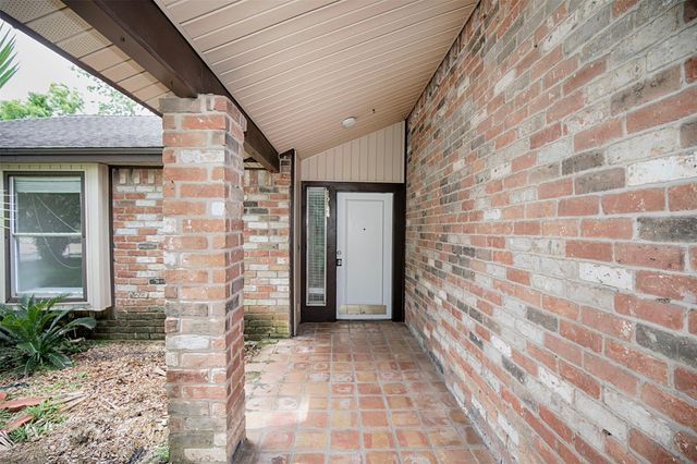15106 Silverman Street, Webster, TX 77598