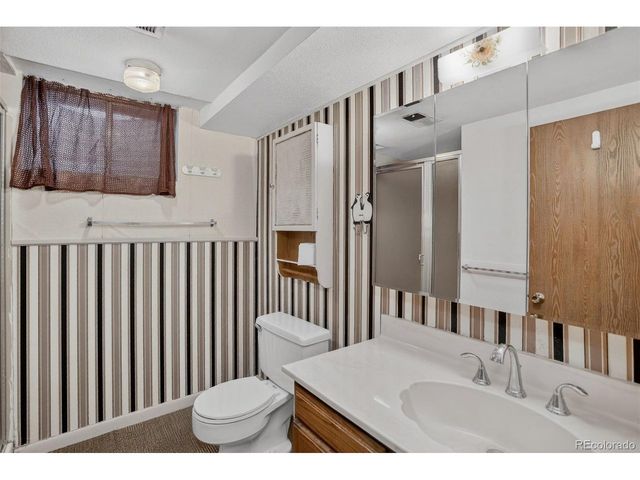 6942 W 68th Pl, Arvada, CO 80003