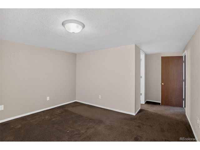 6942 W 68th Pl, Arvada, CO 80003