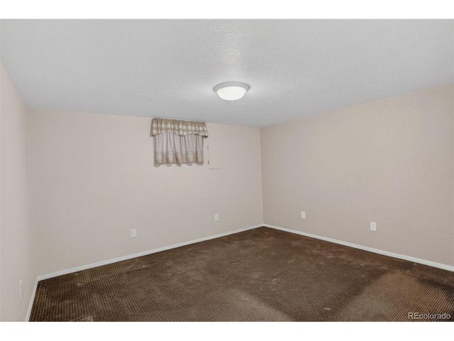 6942 W 68th Pl, Arvada, CO 80003