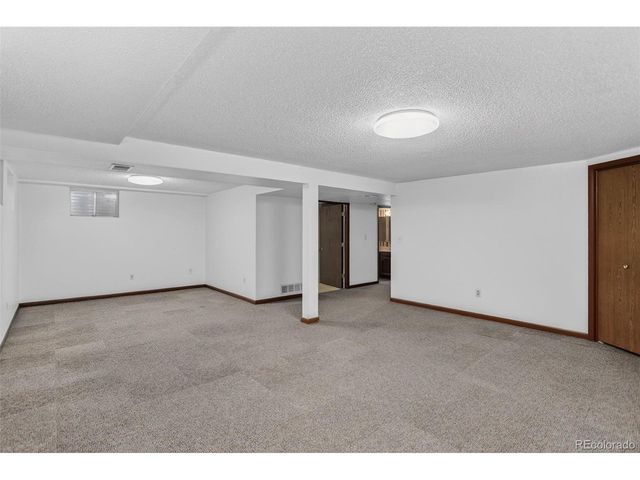 6942 W 68th Pl, Arvada, CO 80003