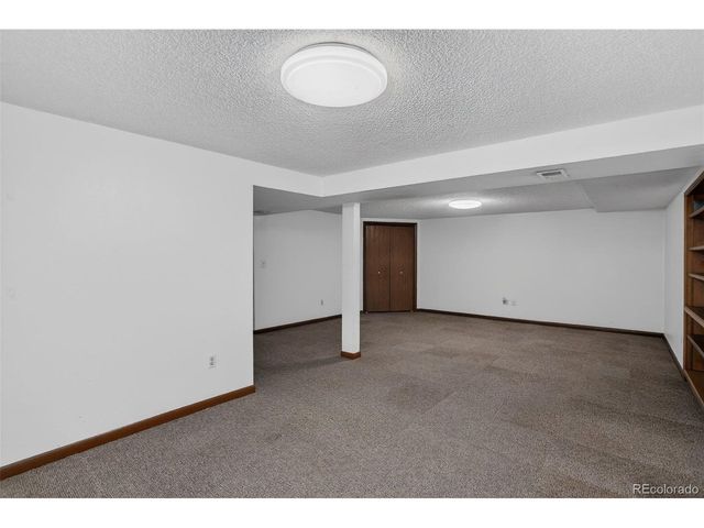 6942 W 68th Pl, Arvada, CO 80003