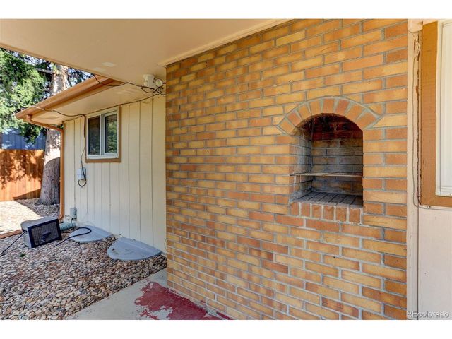 6942 W 68th Pl, Arvada, CO 80003