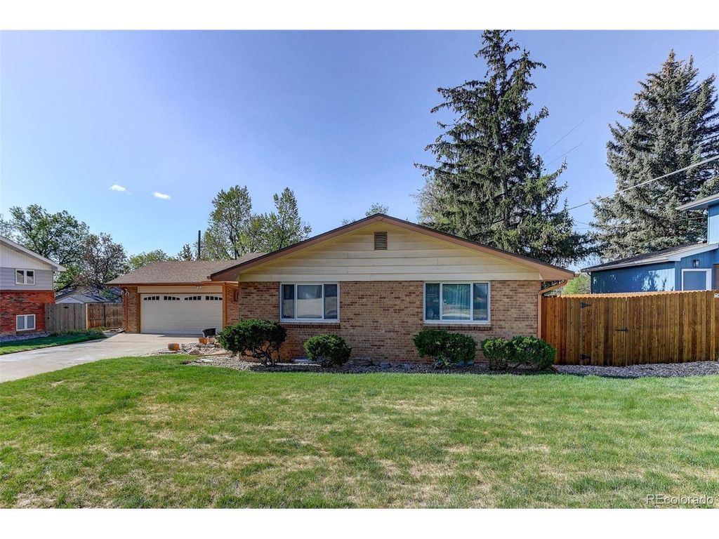 6942 W 68th Pl, Arvada, CO 80003