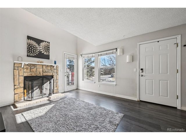 982 S Dearborn Way 14, Aurora, CO 80012