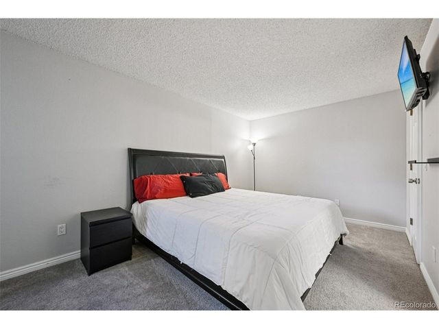 982 S Dearborn Way 14, Aurora, CO 80012