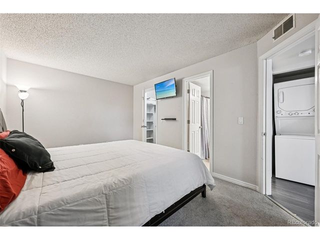 982 S Dearborn Way 14, Aurora, CO 80012