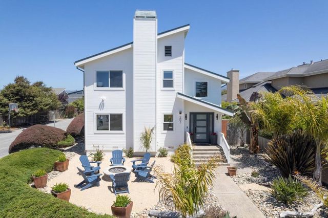 201 Miramontes Avenue, Half Moon Bay, CA 94019