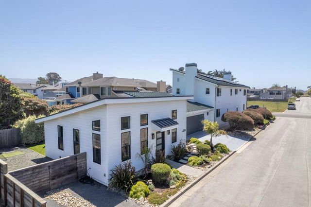 201 Miramontes Avenue, Half Moon Bay, CA 94019