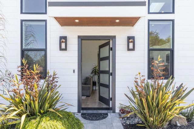 201 Miramontes Avenue, Half Moon Bay, CA 94019