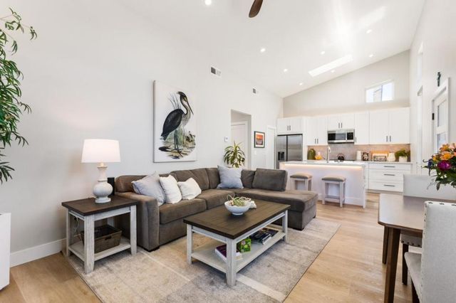 201 Miramontes Avenue, Half Moon Bay, CA 94019