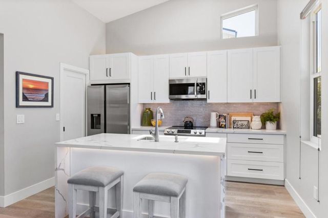201 Miramontes Avenue, Half Moon Bay, CA 94019