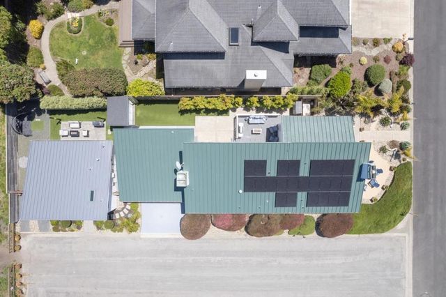 201 Miramontes Avenue, Half Moon Bay, CA 94019
