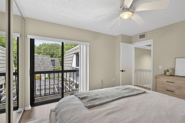 121 1st Terrace, Palm Beach Gardens, FL 33418