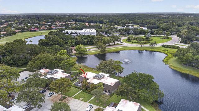 121 1st Terrace, Palm Beach Gardens, FL 33418