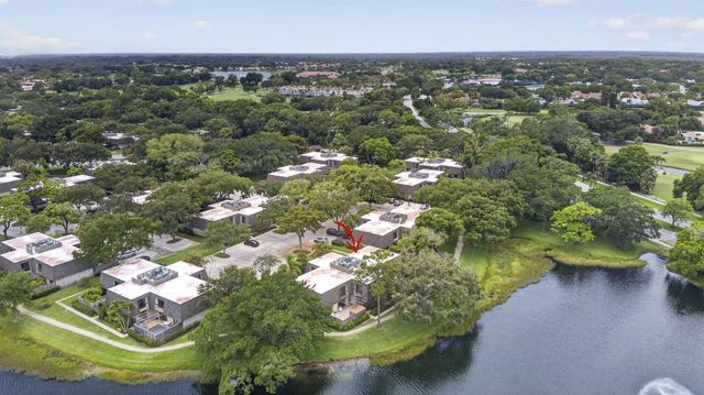 121 1st Terrace, Palm Beach Gardens, FL 33418