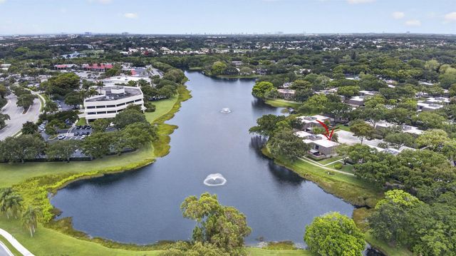 121 1st Terrace, Palm Beach Gardens, FL 33418