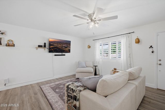 133 E ALAMEDA Drive, Tempe, AZ 85282