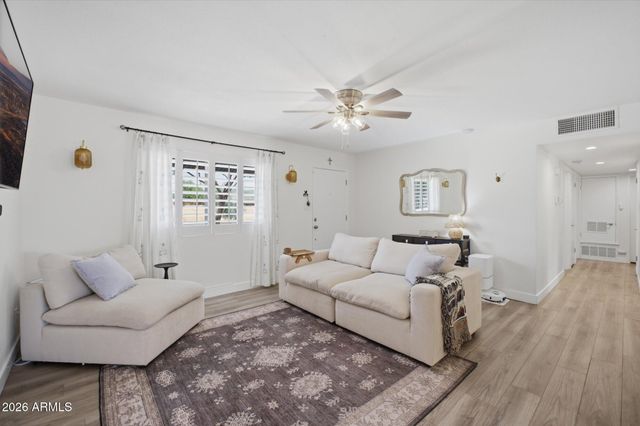 133 E ALAMEDA Drive, Tempe, AZ 85282