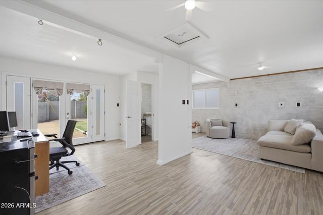 133 E ALAMEDA Drive, Tempe, AZ 85282