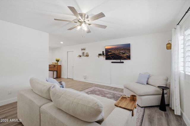 133 E ALAMEDA Drive, Tempe, AZ 85282