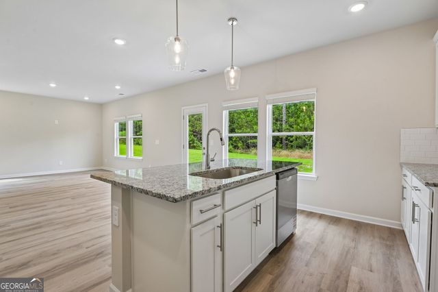24 Rise Road, Adairsville, GA 30103