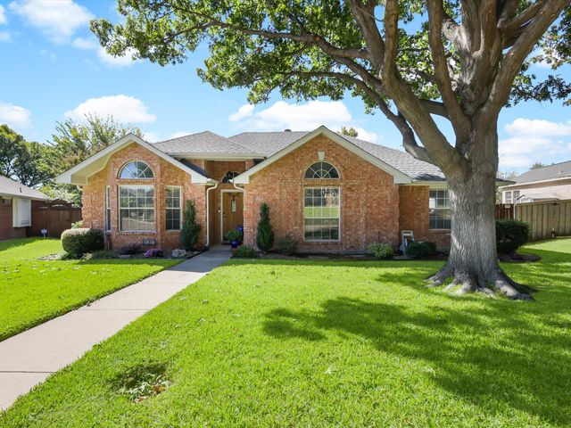 2307 Bristol Drive, Carrollton, TX 75006