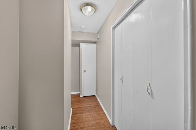 5 Stanford Dr, Bridgewater Twp., NJ 08807