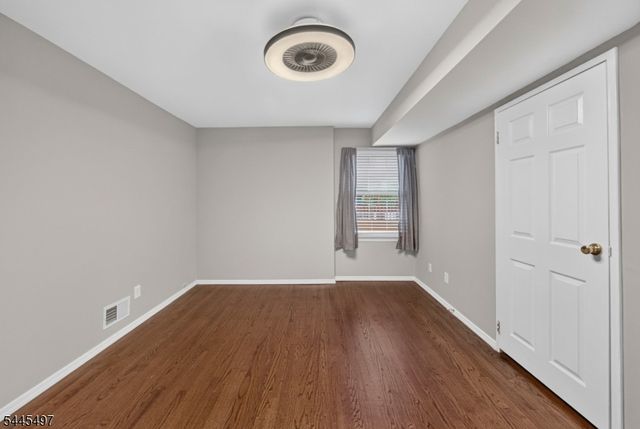 5 Stanford Dr, Bridgewater Twp., NJ 08807