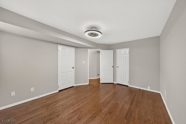5 Stanford Dr, Bridgewater Twp., NJ 08807