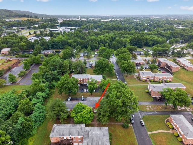 5 Stanford Dr, Bridgewater Twp., NJ 08807