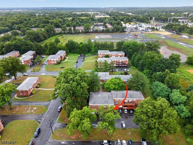5 Stanford Dr, Bridgewater Twp., NJ 08807