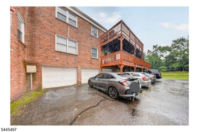 5 Stanford Dr, Bridgewater Twp., NJ 08807