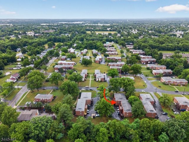 5 Stanford Dr, Bridgewater Twp., NJ 08807