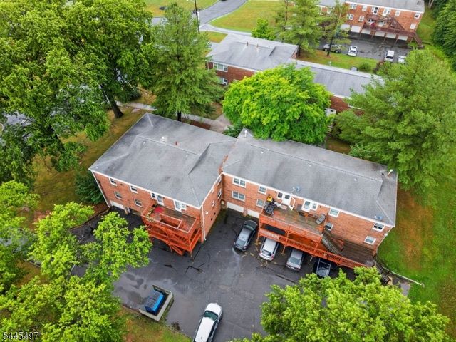 5 Stanford Dr, Bridgewater Twp., NJ 08807