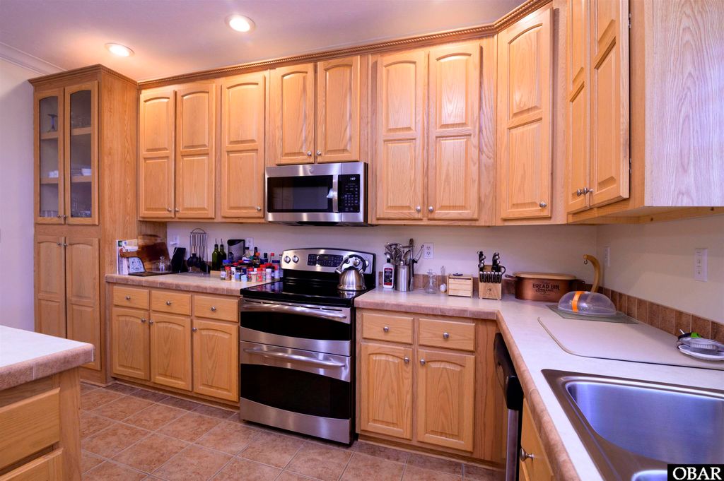 Image 16 of property listing at 511 Sir Walter Raleigh Street, Manteo, NC 27954