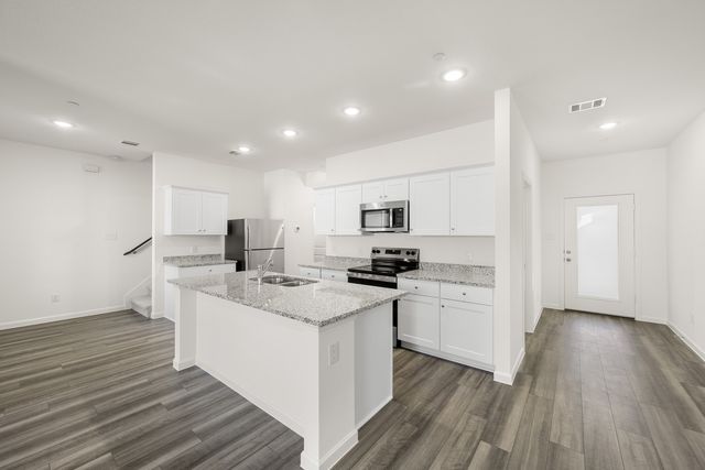 853 Pourtales Lane, Cedar Hill, TX 75104