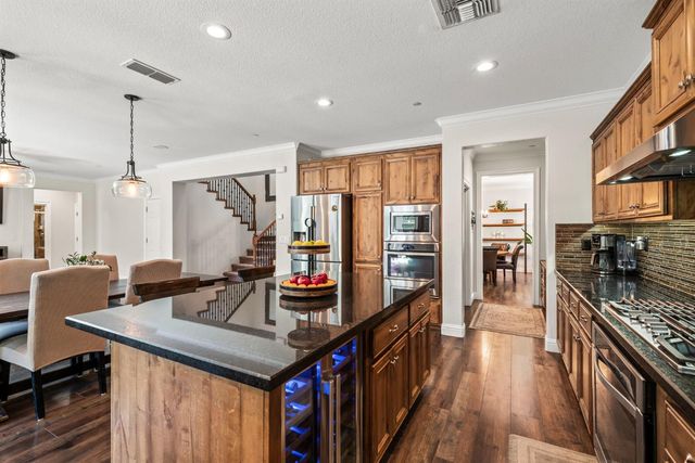 5033 Prairie Grass Way, Roseville, CA 95747